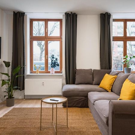 Appartement Komm Rein Und Fuehle Dich Zu Hause Direkt Nahe Der Altstadt Spandau Und Am Wasser à Berlin Extérieur photo